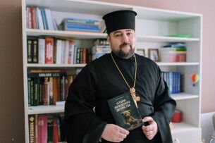 У громаді на Волині священник презентував нову збірку авторських віршів