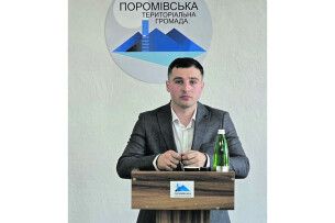 Наймолодший голова громади Волині та України не боїться сідати в трактор, щоб розчистити сніг