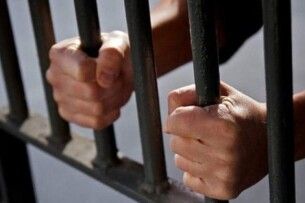 Бив матір та бабусю: на Волині домашнього тирана відправили за ґрати