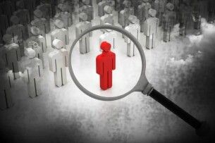 Поліцейські розшукують зниклу 35-річну лучанку