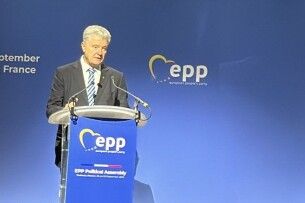 Не марнуйте часу на дискусії – Порошенко звернувся до Євросоюзу
