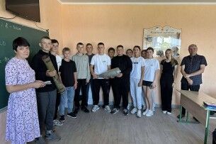 В гімназії на Волині замість квітів на 1 вересня зібрали кошти для ЗСУ