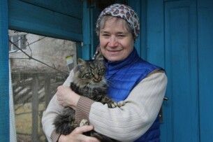 «Тут люди свої, рідненькі»: як жінка з Луганщини знайшла дім і спокій у волинському селі