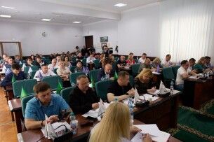 Сесія Луцької міськради: 27 мільйонів - на армію, 15 - на ремонт вулиць 