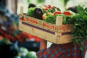 На Волині посилюють контроль за якістю харчових продуктів на ринках