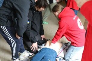 Волонтери Червоного Хреста влаштували тренінги для студентів луцького вишу