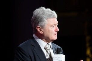 Порошенко: зараз є вікно можливостей, щоб примусити путіна до миру