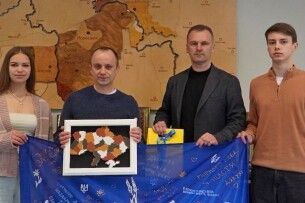 Мер волинського міста привітав з поверненням додому полоненого бійця