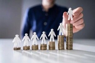 Мільйони чи копійки? Оприлюднено оновлені зарплати місцевих чиновників на 2026 рік