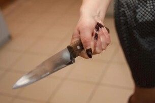 На Волині жінка підрізала знайому під час сварки