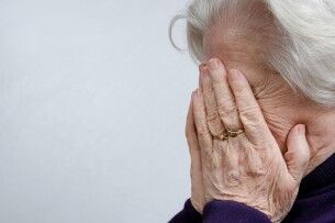 У Львові псевдокасирка підмінила 400 тисяч гривень на звичайний папір