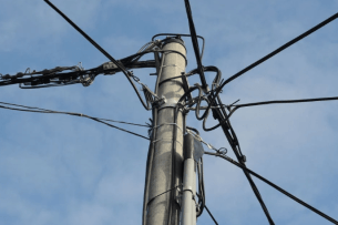 На Закарпатті дівчинку вбило струмом через підняту вудку