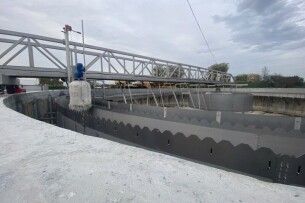 Реконструкція очисних споруд у Луцьку йде за планом, один відстійник уже протестовано