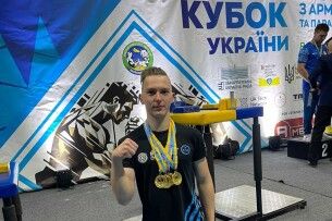 Хлопець із поліського села на Волині поклав усіх на руку