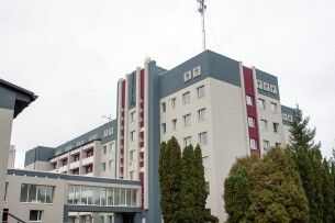 Поки російські «брати» вбивають волинян, європейські – допомагають облаштовувати лікарні (Фото)