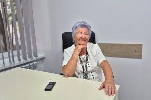 Пів століття рятувала душі: у Луцьку проводжали на відпочинок шановану лікарку-психіатриню