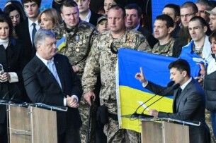 Річниця дебатів на стадіоні: що обіцяв Зеленський і що передбачив Порошенко?