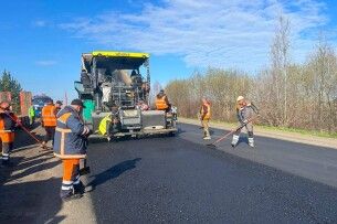 На волинських автошляхах за тиждень «залатали» 28 тисяч метрів квадратних ям 