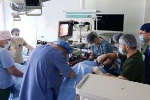 На Волині лікарі врятували 64-річну пацієнтку, яка не могла самостійно їсти