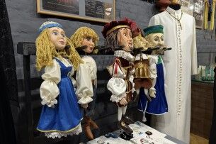 Волинському театру ляльок – 50 років: відкрилась ювілейна виставка