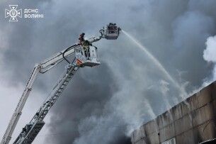 Дрони путіна на Волині пошкодили житловий будинок та продовольчий склад у Луцьку (Відео)