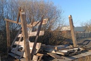 В урочищі на Волині вандали пошкодили зону відпочинку