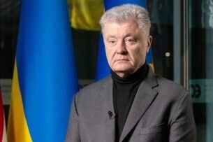 Більшість українців вважають санкції проти Порошенка спробою влади відволікти увагу