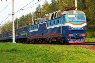 Ранкова атака на Волинь: російський дрон атакував електровоз у Ковелі 