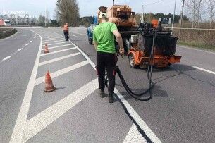 На Волині тривають сезонні роботи з утримання доріг державного значення (Фото)