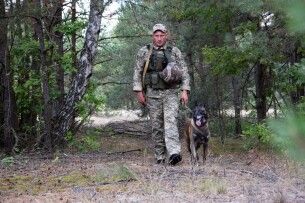 Вартові кордону: як дует Миколи та Агреса шукає порушників у волинських лісах