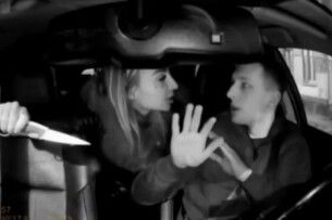 У Польщі жінка напала на українця