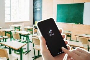 На Волині матір семикласника оштрафували за кібербулінг вчителя у TikTok