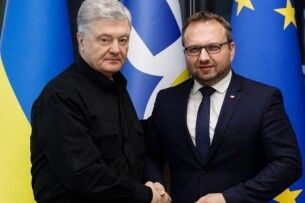 Порошенко подякував віце-премʼєру Чехії за «снарядну» ініціативу і закликав прискорити вступні переговори України з ЄС