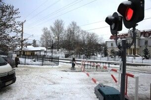 У місті на Волині попередили водіїв про можливі збої сигналізації на залізничних переїздах