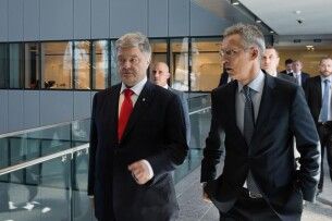«Багато запитував про вступ України до НАТО»: Столтенберг пригадав свою першу зустріч з Порошенком