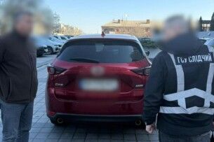 Музиканти без інструментів: як киянка відправляла чоловіків на «гастролі» в один бік