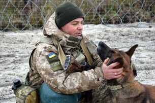 Як прикордонник із Волині та його вівчарка Мамба охороняють кордон із Білоруссю