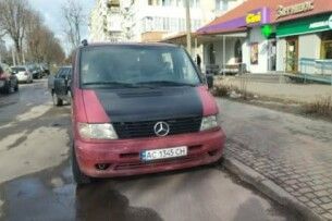 Торгівля з авто: на Волині виявили незаконний продаж іноземних продуктів 