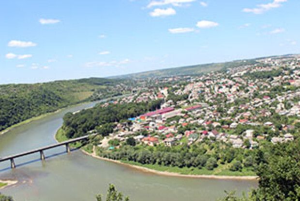 ВІКНО РУБРИКИ: любити Україну