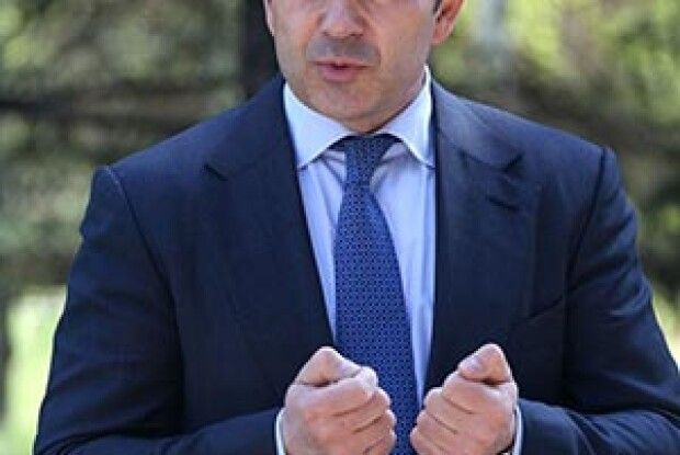 СЕРГІЙ  ТІГІПКО: «ІНВЕСТОРИ ДО НАС НЕ ПРИЙДУТЬ, ПОКИ БУДЕ ЗБРОЯ НА ВУЛИЦЯХ»*