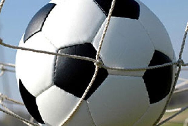 ЧЕМПІОНИ ВРЯТУВАЛИСЯ, ПРОГРАЮЧИ 0:3