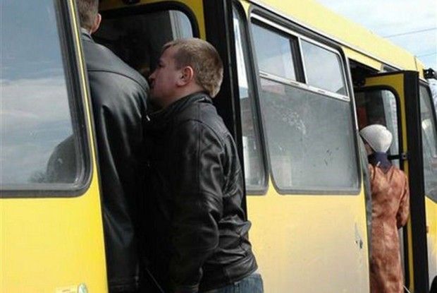 Переповнені пасажирські автобуси – звичне явище для Волині 