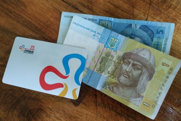 Ще тиждень у маршрутках можна платити або готівкою, або квитком
