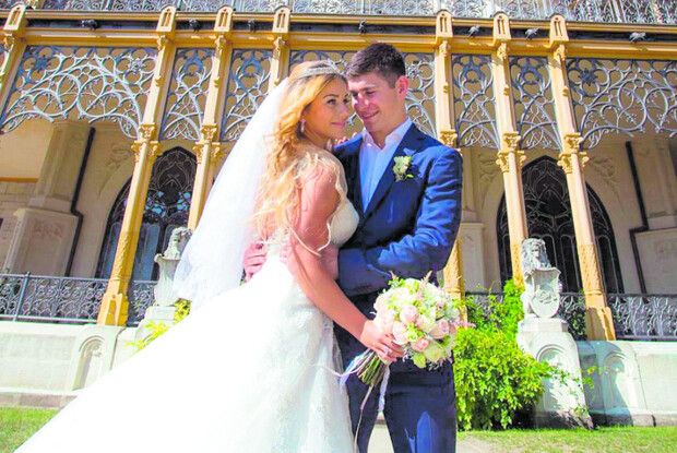 Після знайомства з Роксаною у Руслана Маліновського почали рости футбольні крила