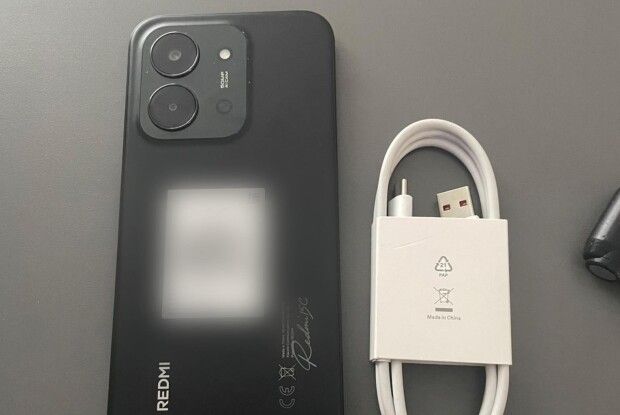 На Волині чоловік в аптеці вкрав ґаджет 