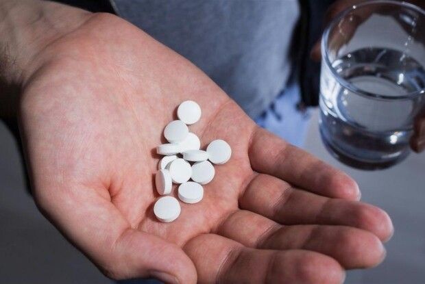 На Волині двоє чоловіків отруїлися... таблетками