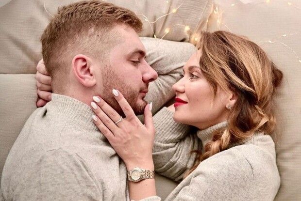 Відома актриса кинула чоловіка-нардепа