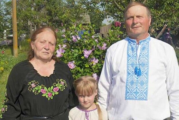У любешівських Ветлах учителі уміють приручити птахів