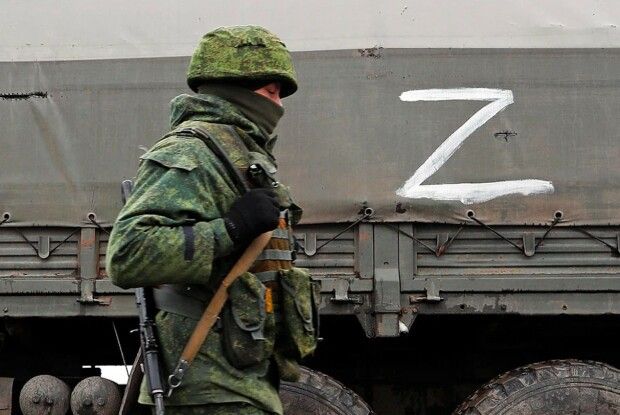 Під час відпочинку у Криму в автівку туристів прилетів снаряд (Відео)
