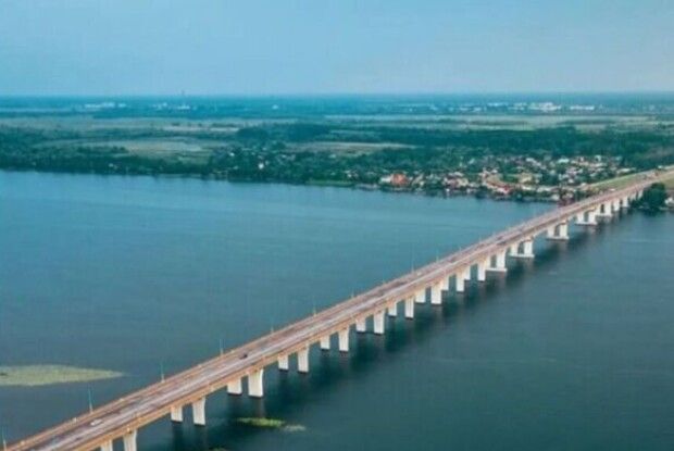 ЗСУ знищили «плавучу переправу» окупантів під Антонівським мостом, – Хлань